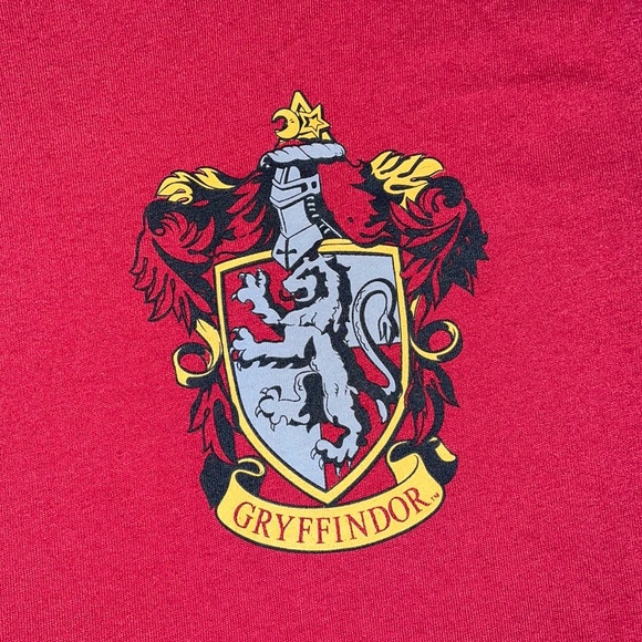 Harry Potter Gryffindor Shirt - Picture 2 of 5